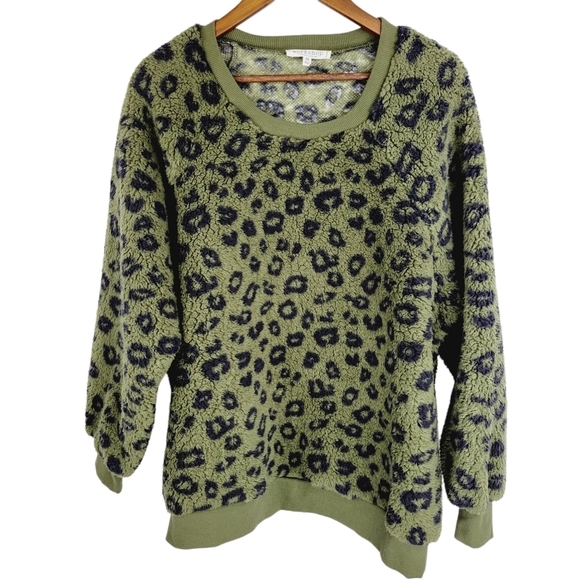 Workshop Republic Clothing Sweaters - Workshop green and black leopard print plush sweater Size 2X